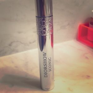 DIOR diorshow iconic mascara
